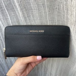 Michael Kors Black Continental Wallet